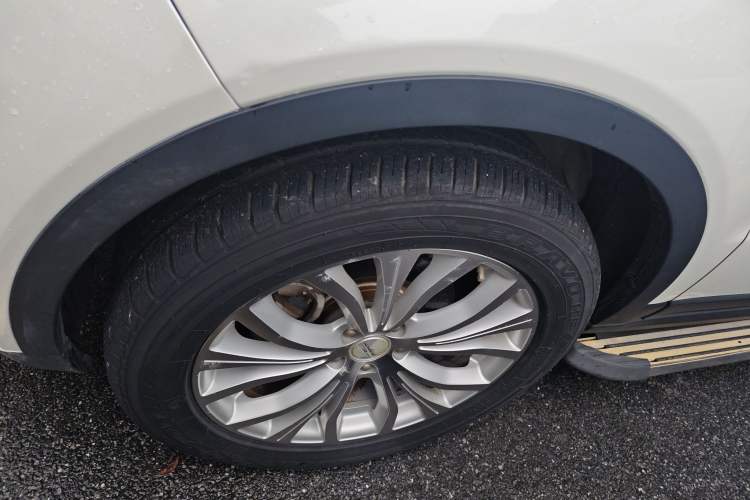 Used Land X7 2016 2.0T Panoramic Prestige Edition Left Front Wheel Hub