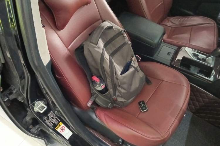 Used Toyota Camry 2015 2.5G Luxury Navigation Edition Right Front Seat