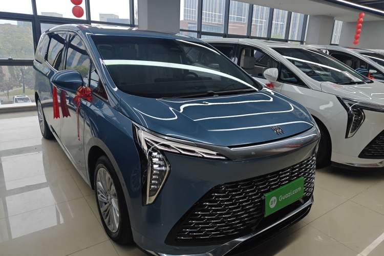 Used Buick Century 2023 2.0T Seven-Seater Yinshi Edition Front Right 45 Deg