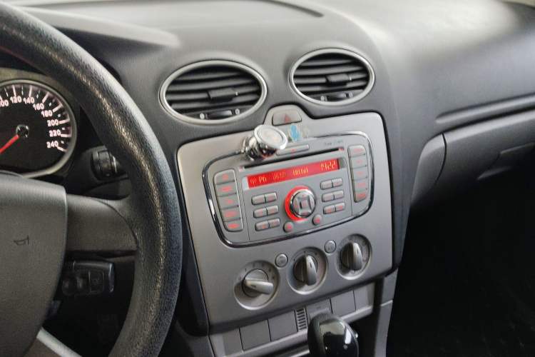 Used Ford Focus 2013 Hatchback Classic 1.8L Automatic Base Model