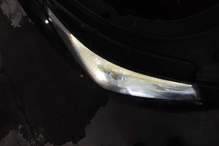 Used Buick LaCrosse 2013 2.0T SIDI Technology Version Right Front Headlight