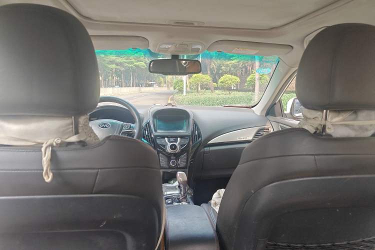 Used BYD Qin New Energy 2015 1.5T Dual-Crown Flagship Plus Edition Headliner