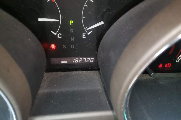 Used Toyota Highlander 2009 3.5L 4x4 7-Seater Luxury Edition Odometer Close Up