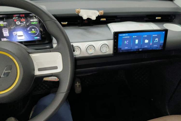 Used Wuling Hongguang MINIEV 2022 GAMEBOY 300km Play Edition Lithium Iron Phosphate
