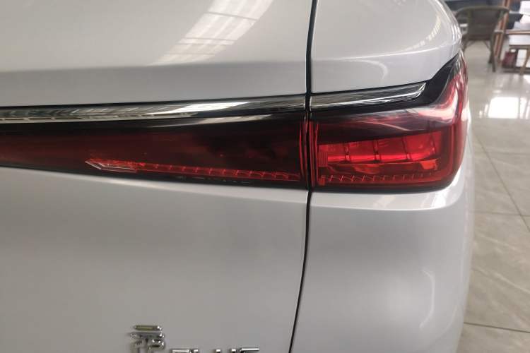 Used BYD Yuan PLUS 2024 Honor Edition 430KM Leading Model Exterior 3