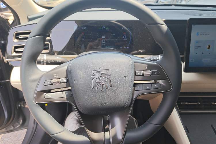 Used BYD Qin L 2024 DM-i 80KM Leading Model
