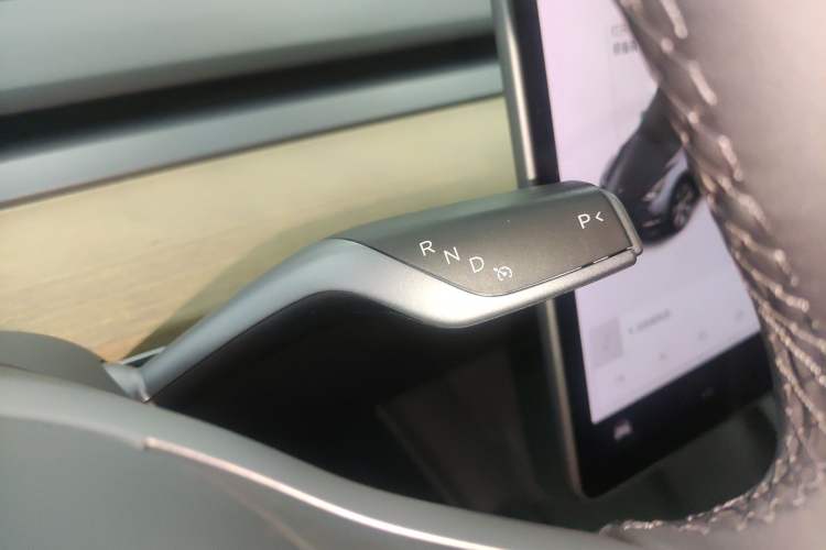 Used Tesla Model Y 2021 Long-Range All-Wheel-Drive Version 3D7