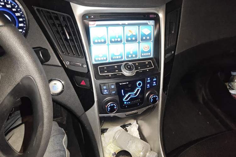 Used Hyundai Sonata 2011 2.0L Automatic Luxury Edition
