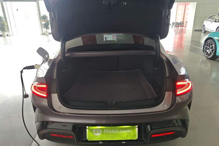 Used Xiaomi Auto SU7 2024 Rear-Drive Long-Range Intelligent Driving Version Trunk