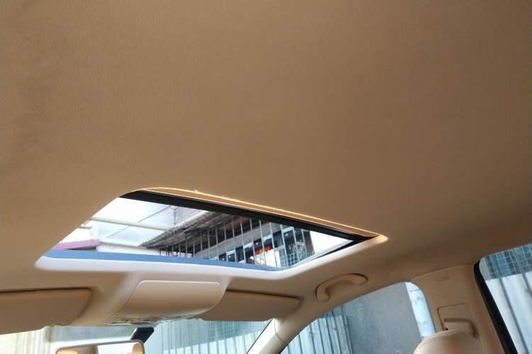 Used Volkswagen Touran 2011 1.4T DSG Zhiya Edition 5 Seats Headliner