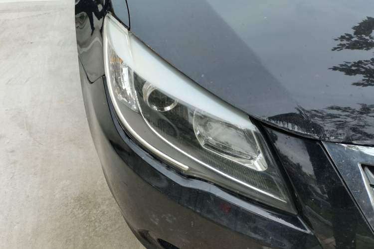 Used BYD G6 2013 2.0L Manual Luxury Version