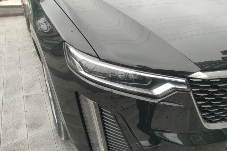 Used Cadillac XT6 2021 2.0T Six-Seater Four-Wheel-Drive Luxury Version