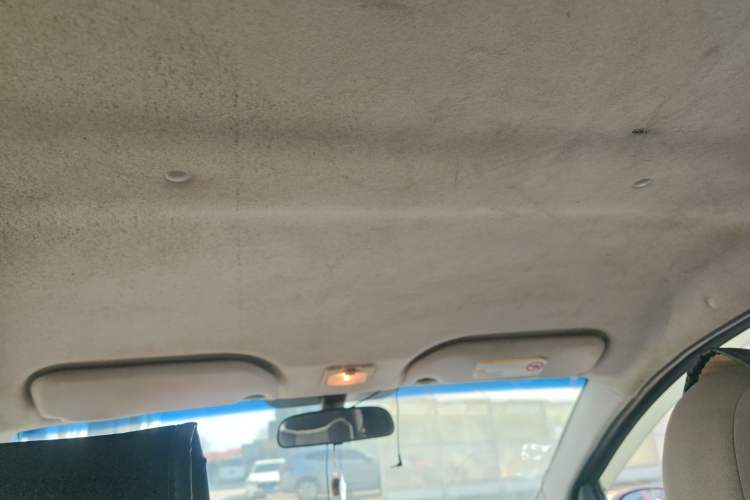 Used JAC Group Yueyue 2012 1.0L Luxury Model Headliner