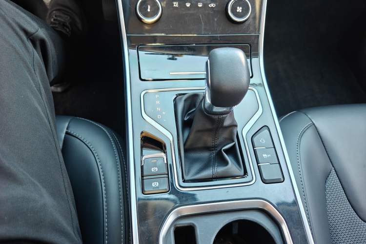 Used Chery Arrizo GX 2021 Champion Edition 1.5L CVT Deluxe Version Gear Lever