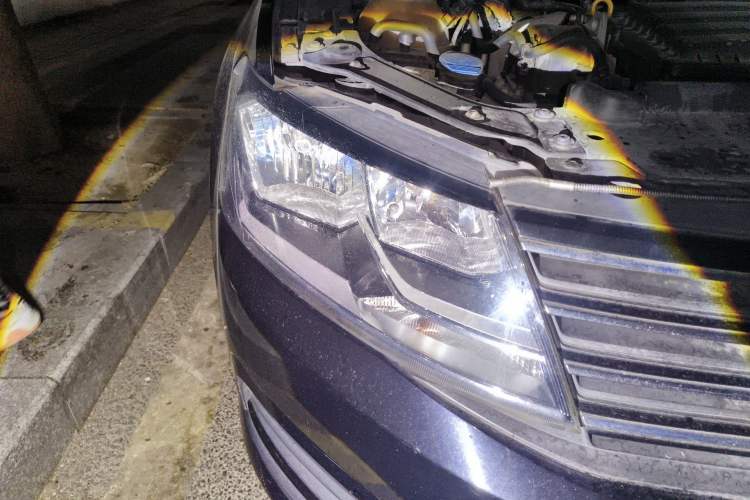 Used Volkswagen Lavida 2015 1.6L Manual Fashion Edition