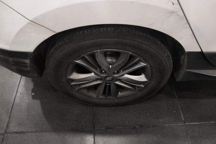 Used Hyundai ix35 2013 2.0L Automatic Two-Wheel Drive Smart GLS China IV Standard
