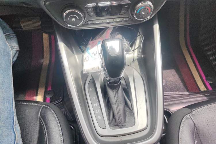 Used Ford Escort 2017 Happiness Edition 1.5L Automatic Fashion Version