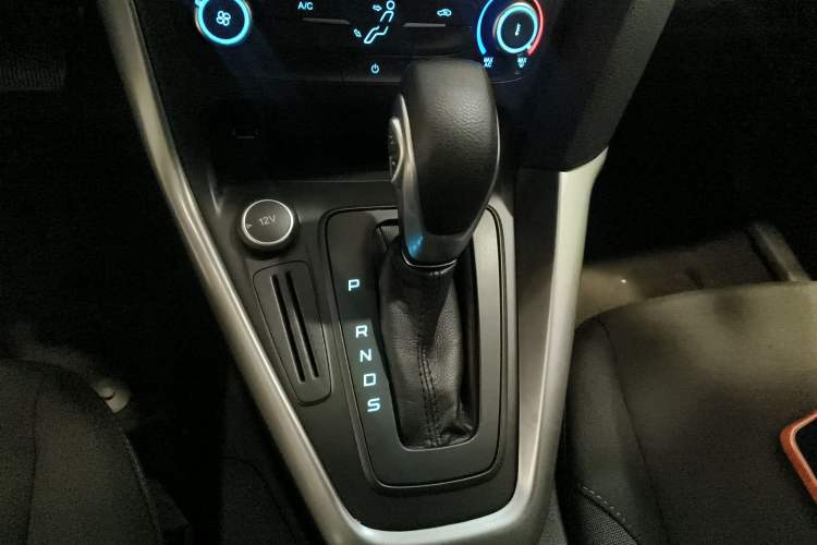 Used Ford Focus 2018 Hatchback Classic 1.6L Automatic Comfort Plus SmartDrive Edition