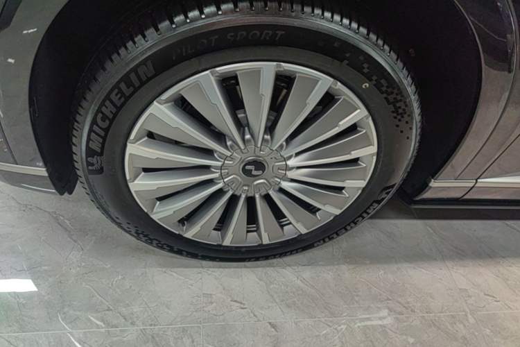 Used ONVO Luxeed L90 2026 Model Max Success Edition, Six Seats