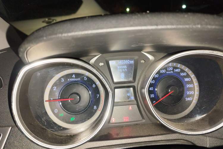 Used Hyundai Elantra (5th Generation / Langdong) 2015 1.6L Manual Leading Model