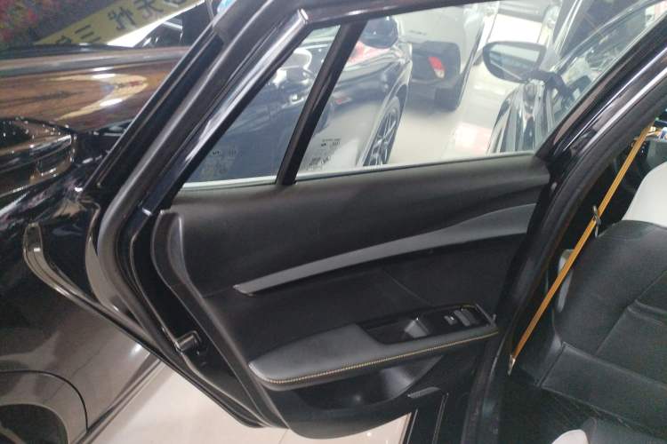 Used MG 5 Scorpio 2022 1.5T Trophy Sport Luxurious Edition