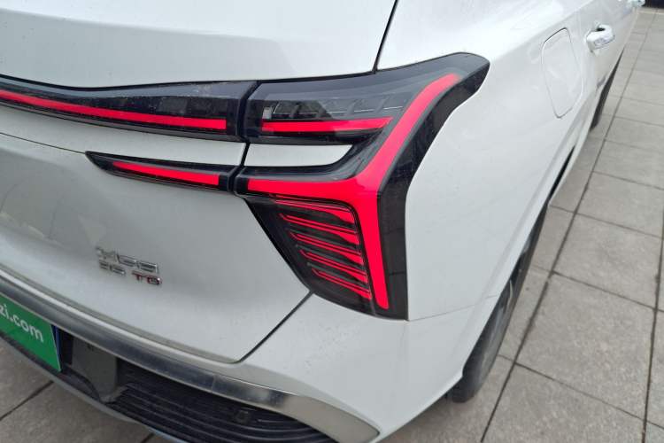 Used Hongqi HS3 2023 1.5T Two-Wheel Drive Shanwei Edition
