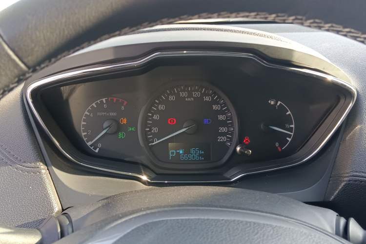 Used Ford Escort 2017 Happiness Edition 1.5L Automatic Fashion Version
