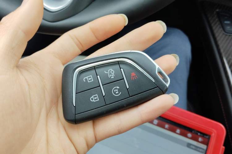 Used Cadillac CT5 2025 28T Track Performance Edition + Peak Track Optional Package Vehicle Key