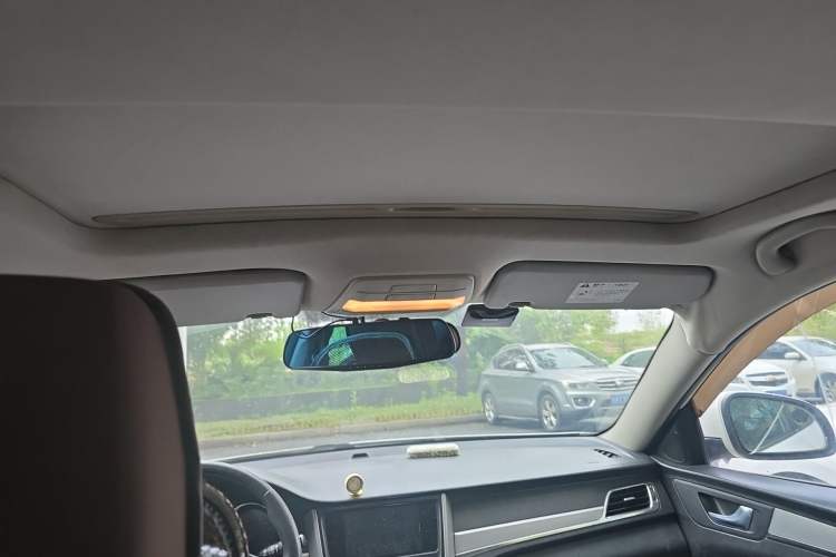 Used Bestune B30 2016 1.6L manual luxury version Headliner