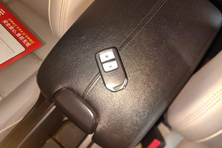 Used Honda Crosstour 2014 2.4L Luxury Edition