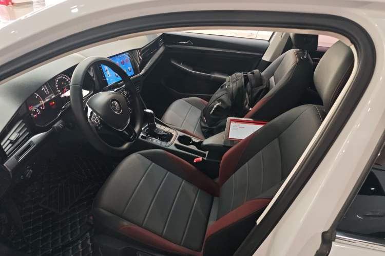 Used Volkswagen Bora 2019 1.5L Automatic Comfort Model Left Front Seat