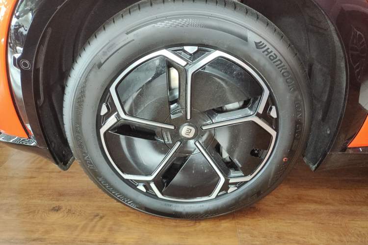 Used Xiaomi Auto YU7 2025 Ultra-Long Range Rear-Wheel Drive Version
