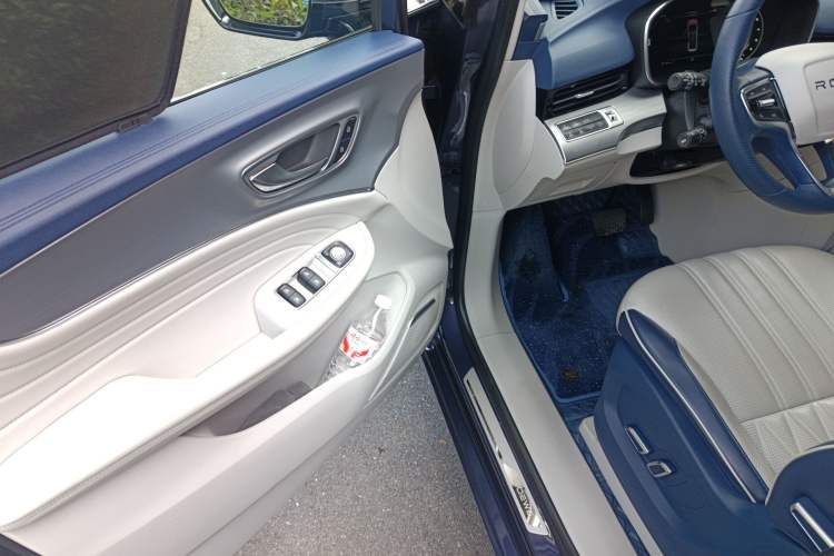 Used Roewe iMAX8 2022 400TGI Celebration Edition Driver Seat