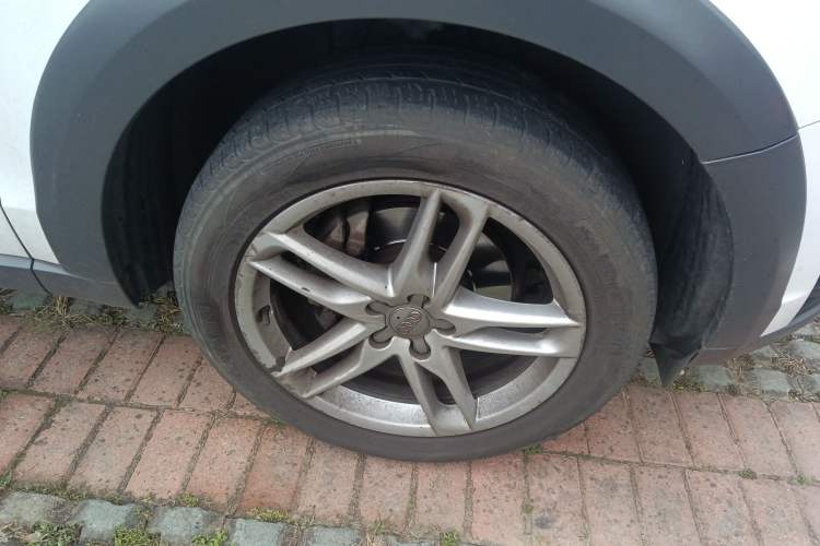 Used Audi Q5 2017 Plus 40 TFSI Technology Model