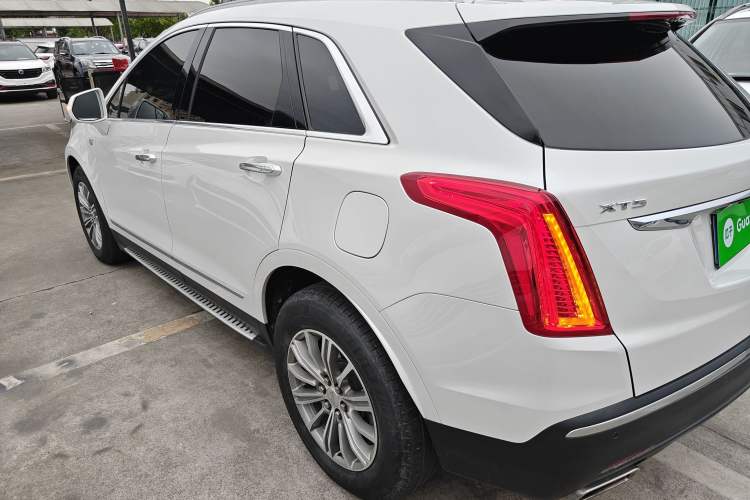 Used Cadillac XT5 2018 25T Luxury Model
