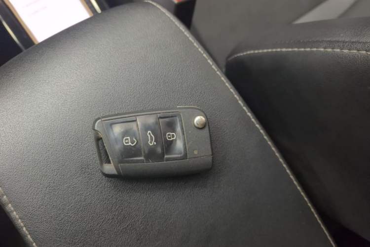 Used Jetta VS5 2022 280TSI Automatic Enjoyment Model Vehicle Key