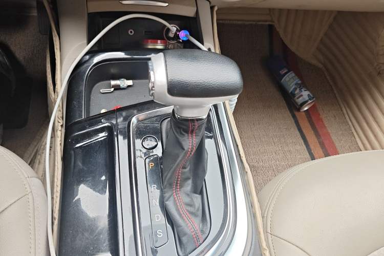 Used GAC Trumpchi GA6 2015 1.8T DCT Comfort Model Gear Lever