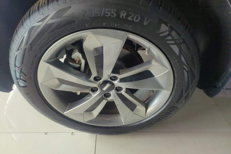 Used Wey Mocha New Energy 2023 Two-Wheel Drive Long-Range Version Left Front Wheel Hub