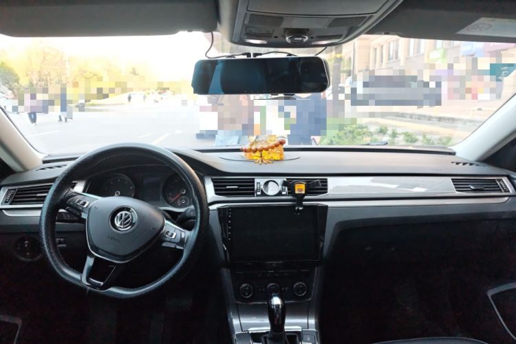 Used Volkswagen Passat 2017 330TSI DSG Luxury Edition
