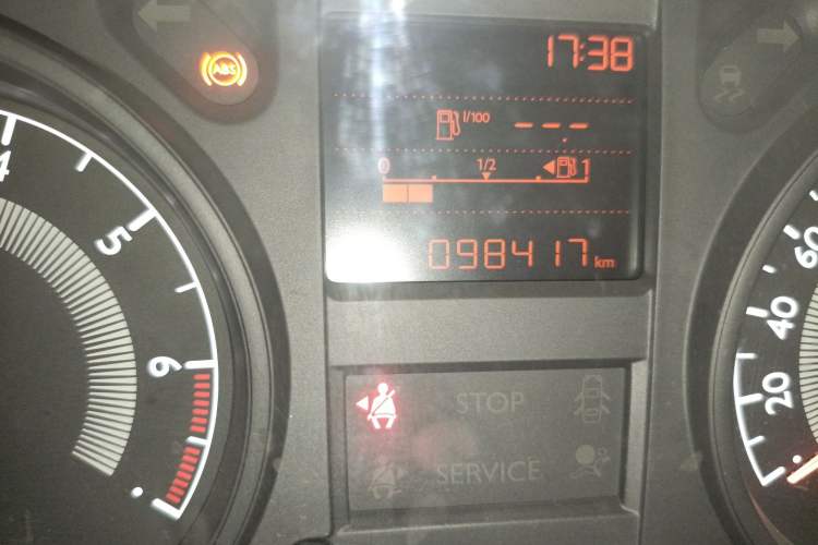 Used Peugeot 301 2014 1.6L Manual Comfort Edition