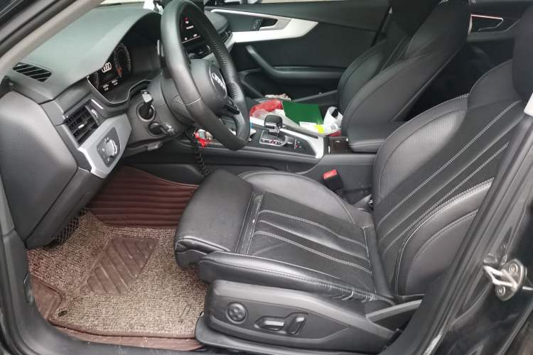 Used Audi A4L 2020 40 TFSI Luxury Dynamic Model
