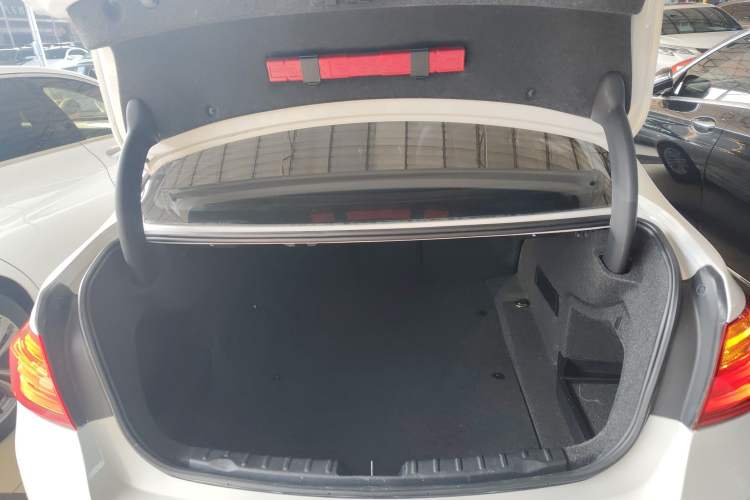 Used BMW 3 Series 2014 320Li Fashion Model
