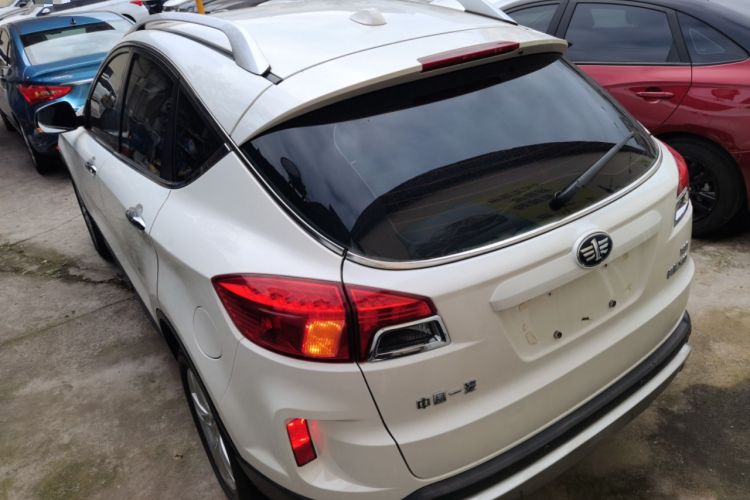 Used Bestune X80 2015 1.8T Automatic Luxury Model Rear Left 45 Deg