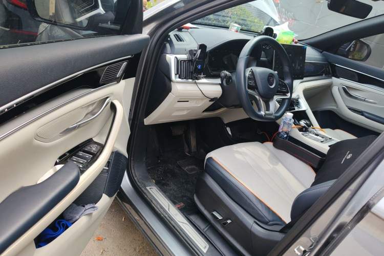 Used BYD Song PLUS New Energy 2021 EV Flagship Model Driver Seat