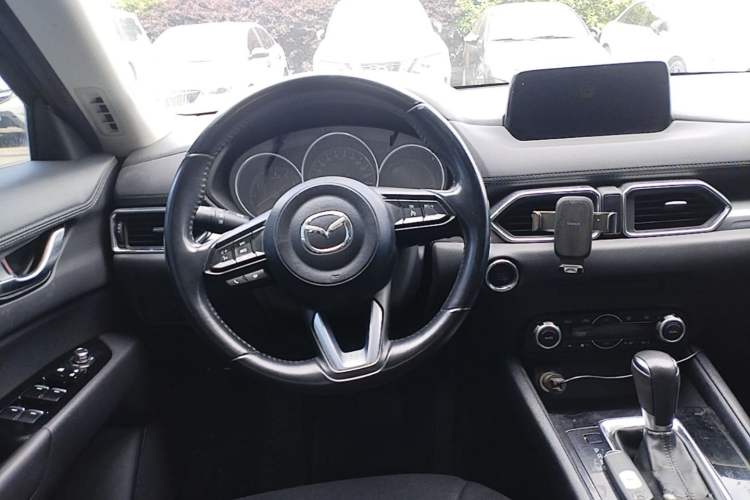 Used Mazda CX-5 2017 2.0L Automatic 2WD ZhiShang Trim China V Standard
