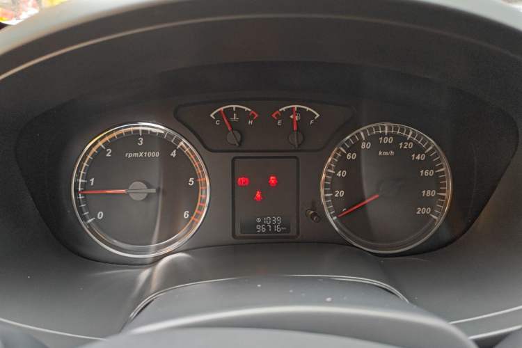 Used Great Wall Wingle 5 2017 2.0T European-Style Diesel Four-Wheel Drive Navigation Version Big Double-Cab GW4D20B