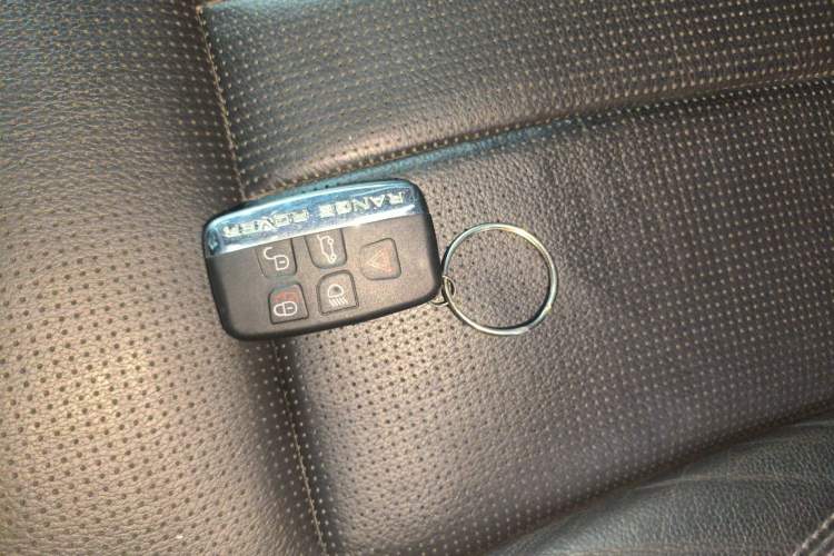 Used Land Rover Discovery Sport 2018 240 PS SE Version