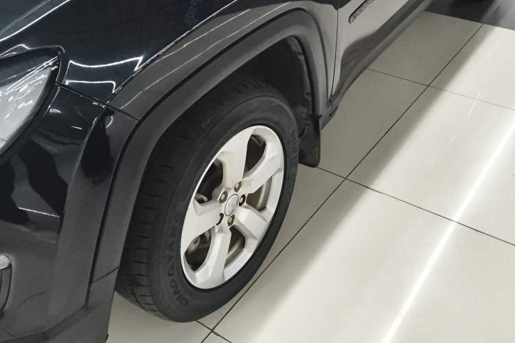 Used Jeep Compass 2019 220T Automatic Enjoyment Version