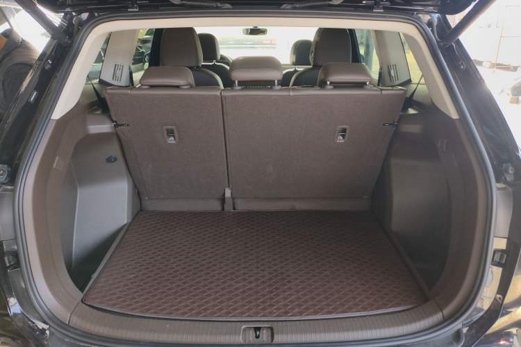 Used Volkswagen Viloran 2020 330TSI Luxury Edition Trunk