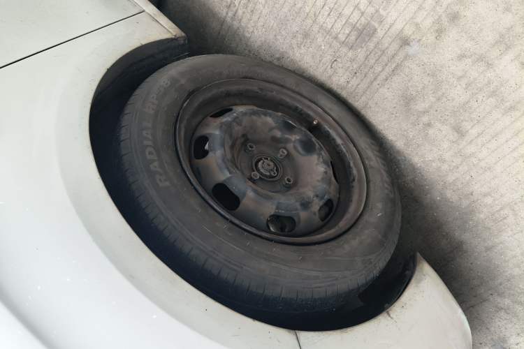 Used Citroen Elysee 2018 1.6L Automatic Fashion Model Left Front Wheel Hub